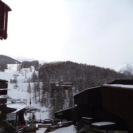Apartment Skis Aux Pieds, 4 Pers, Balcon, Commerces Proches - Fr-1-322-548 *
